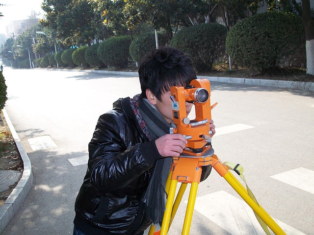 surveyor 20092 640